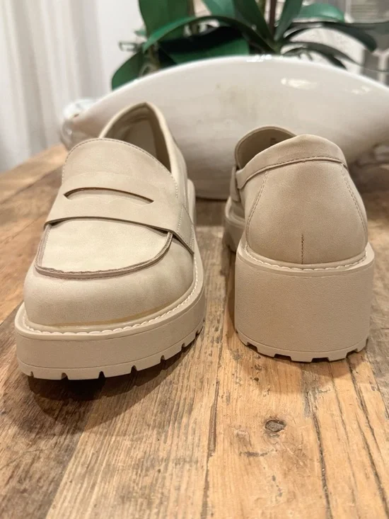 Madden Girl Beige Loafer 9 - Picture 4 of 14